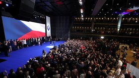 Zdrcující porážka populisty a vítězství rozvážného lídra: Co píší o českých volbách v zahraničí?