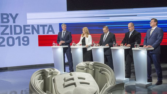 Slovensko čekají prezidentské volby, na snímku jsou kandidáti: Béla Bugár, Zuzana Čaputová, Štefan Harabin, Marian Kotleba a Maroš Šefčovič. Slovensko čekají prezidentské volby, na snímku jsou kandidáti: Béla Bugár, Zuzana Čaputová, Štefan Harabin, Marian Kotleba a Maroš Šefčovič.