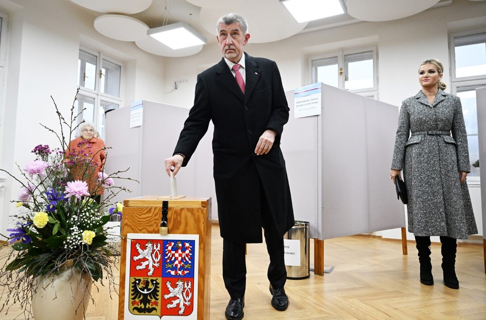 Prezidentské volby 2023: Andrej Babiš volil v Průhonicích (27. 1. 2023).