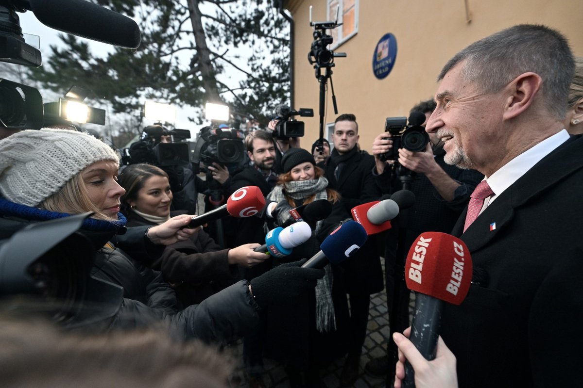 Prezidentské volby 2023: Andrej Babiš volil v Průhonicích (27. 1. 2023)