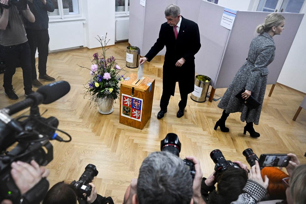 Prezidentské volby 2023: Andrej Babiš volil v Průhonicích (27. 1. 2023)