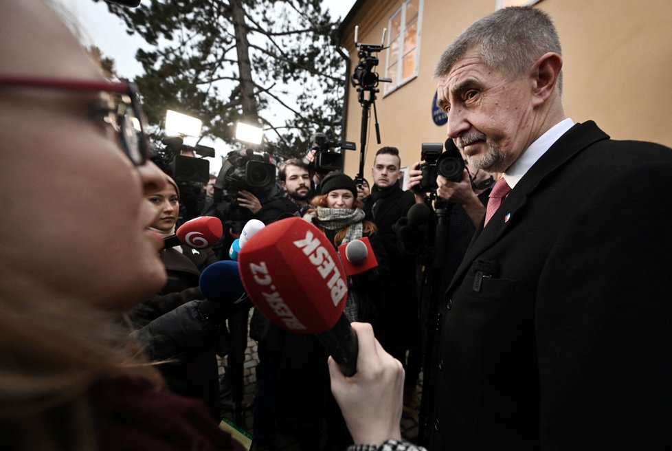 Prezidentské volby 2023: Andrej Babiš volil v Průhonicích (27. 1. 2023)