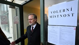 Prezidentské volby 2023: Volební místnosti se otevřely, volil i premiér Petr Fiala(27. 1. 2023)