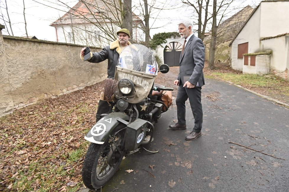 Prezidentské volby 2023: Petr Pavel volil v obci Černouček(27. 1. 2023)