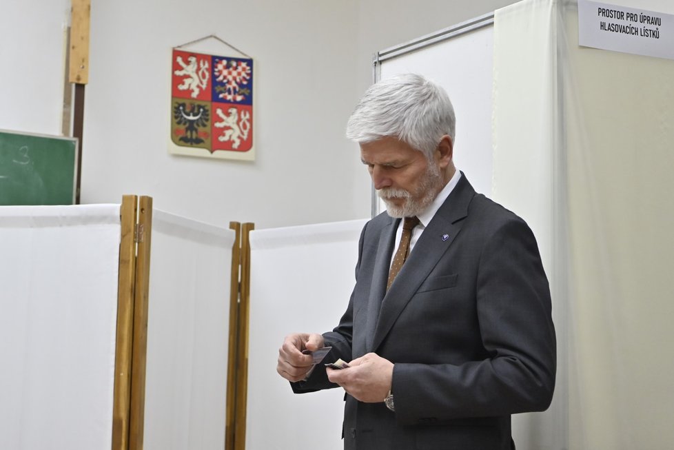 Prezidentské volby 2023: Petr Pavel volil v obci Černouček(27. 1. 2023)