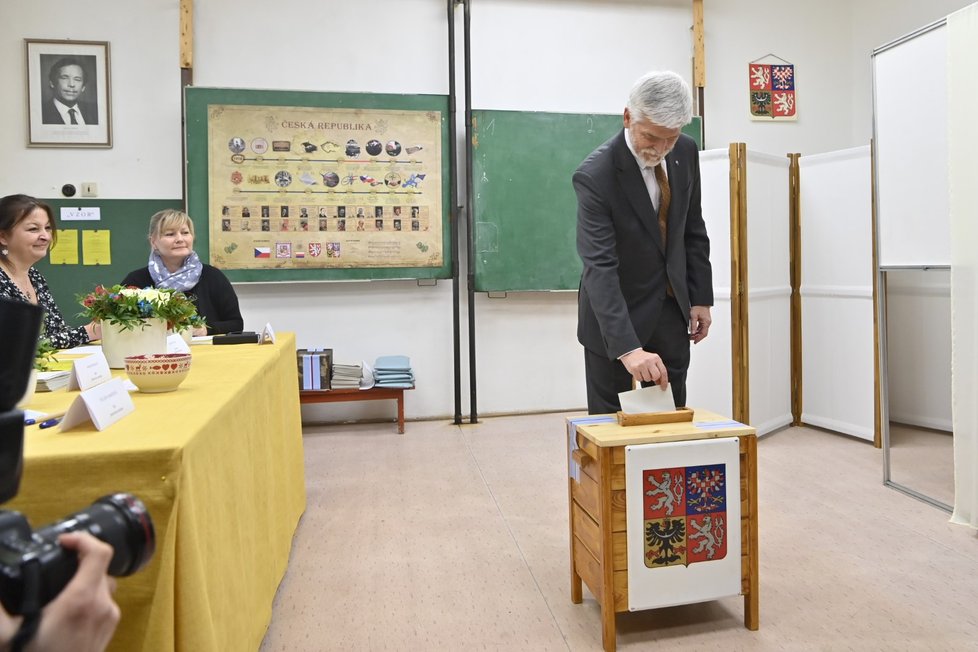 Prezidentské volby 2023: Petr Pavel volil v obci Černouček(27. 1. 2023)