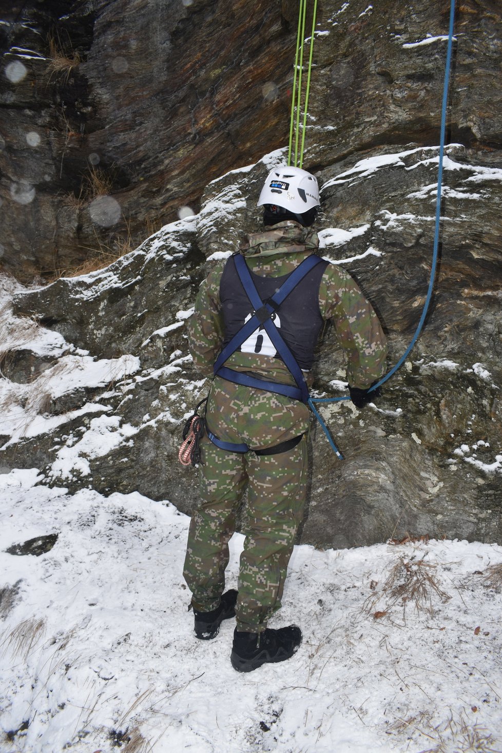 Drsný armádní závod Winter Survival probíhal v Jeseníkách.