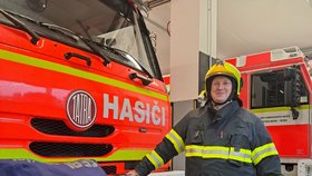 Tomášovi se v den jeho 43. narozenin splnil velký sen - na chvíli se stal hasičem.