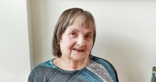 Marie Konvičková (91) vydala knihu, na stránce je vidět její rodná chalupa v Kunčicích pod Ondřejníkem.