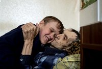Táta Bohdanovi (13) umřel před očima. Teď chlapec čeká na operaci mozku a adopci