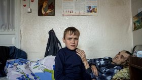 Válka na Ukrajině: Bohdan (13) se ukrývá v domově pro raněné a bez domova, kde přebýval jeho otec, než zemřel na rakovinu