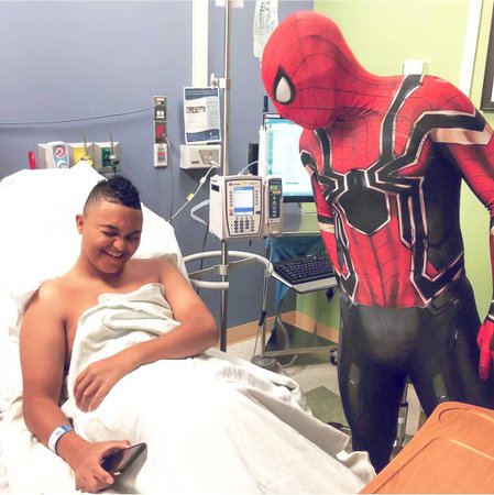Spiderman pomáhá smrtelně nemocným