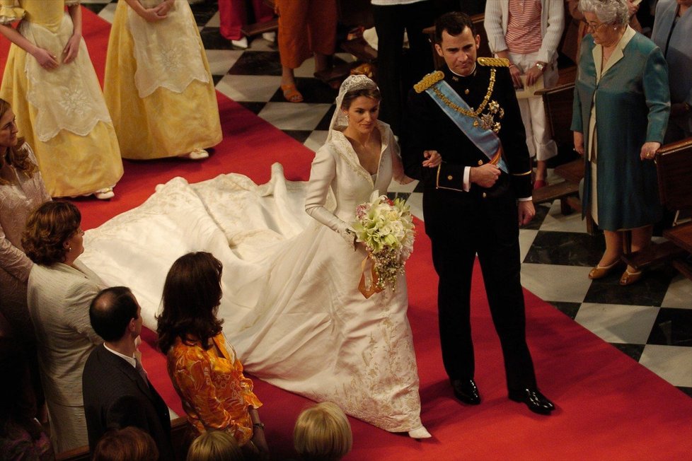 Svatba novinářky Letizie se španělským princem Felipem.