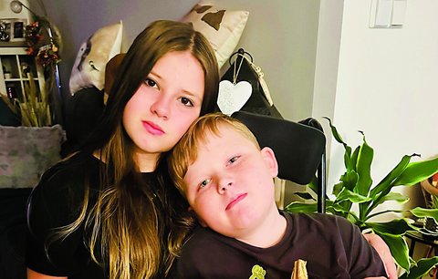 Lukáš (11) se potýká se SMA. Bez vozíku a speciálního auta to nezvládne, říká maminka Linda