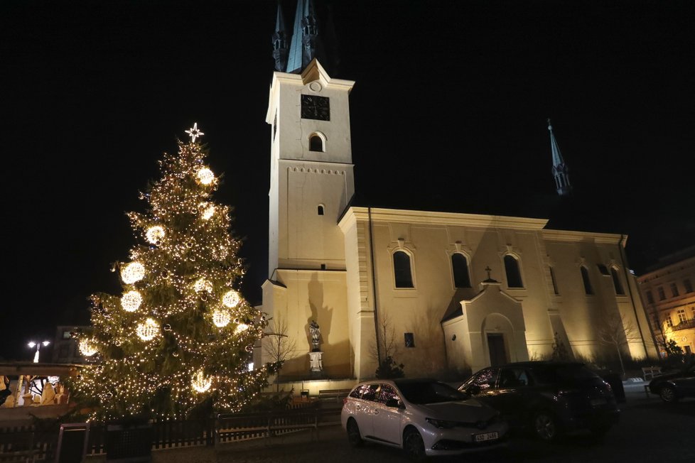 Policisté pachatele zadrželi. Záchranáři naštěstí potřeba nebyli, nikdo nebyl zraněn