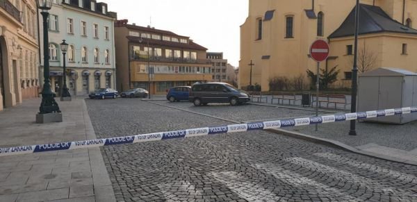 Policisté zasahovali v Příbrami u přepadení banky.