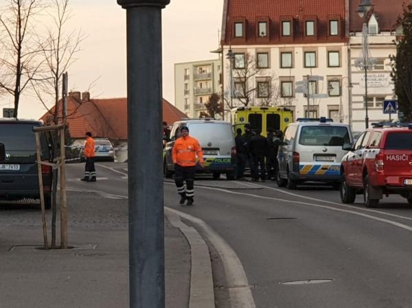 Policisté zasahovali v Příbrami u přepadení banky.