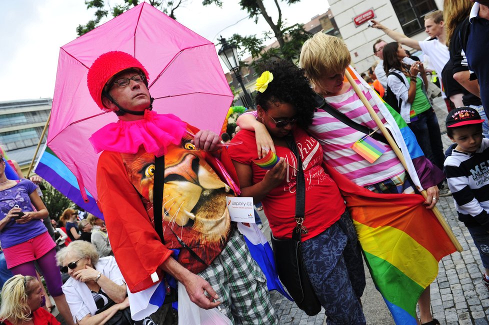 Za manželství mezi homosexuály chce bojovat nová kampaň jménem Jsme fér.