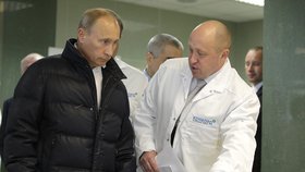 Vladimir Putin coby premiér na exkurzi ve firmě Concord Jevgenije Prigožina (2010)