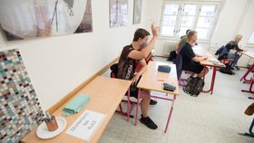 Jednotné přijímací zkoušky na české střední školy v době koronaviru (8. 6. 2020)