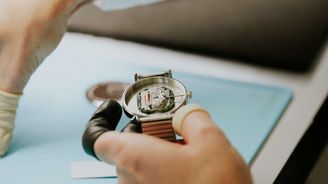 Konečně sjednocení času. Zatím jen pro fandy hodinek Prim. Frýdek-Místek a Nové Město už tikají jednotně Konečně sjednocení času. Zatím jen pro fandy hodinek Prim. Frýdek-Místek a Nové Město už tikají jednotně