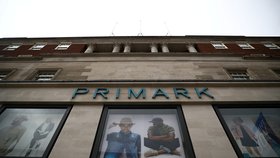 Irský řetězec s módou Primark je oblíben kvůli svým nízkým cenám.