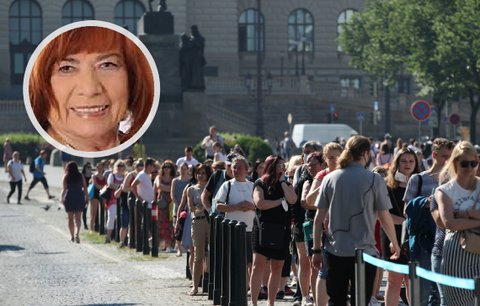 Davy kvůli otevření Primarku v Česku: Expertka řekla, proč si Češi opět stoupli do fronty!