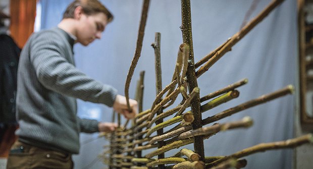 Košíkářská škola pletení: Jak uplést plot primitiv