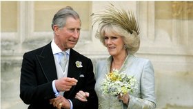 2005 - Charles se oženil s Camillou Parker Bowles