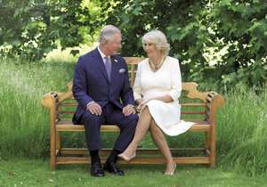 Vánoční pohlednice prince Charlese a vévodkyně Camilly.