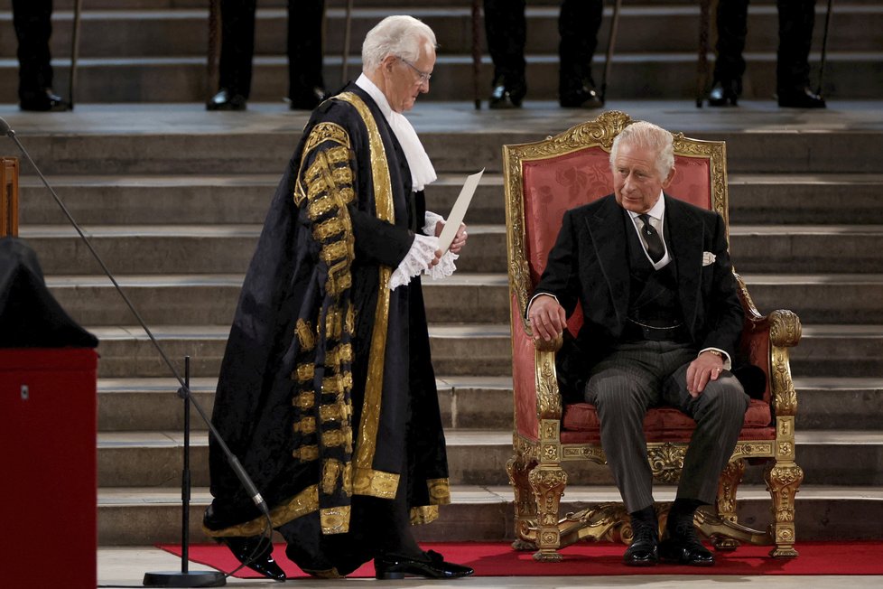 Král Karel III. ve Westminster Hall