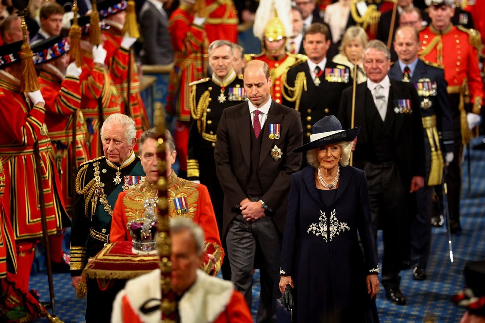 Historický okamžik: Princ Charles zahájil nové zasedací období britského parlamentu místo královny