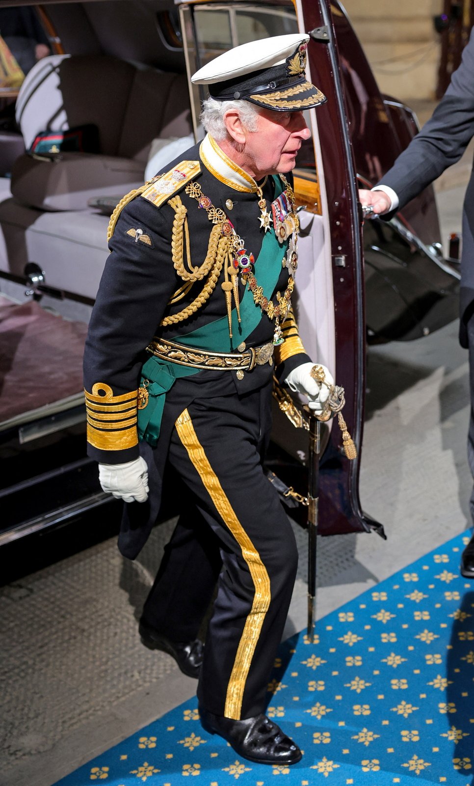 Historický okamžik: Princ Charles zahájil nové zasedací období britského parlamentu místo královny.