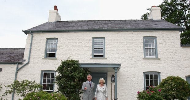 Královská rezidence Llwynywermod ve Walesu, kde princ Charles truchlí za svého otce