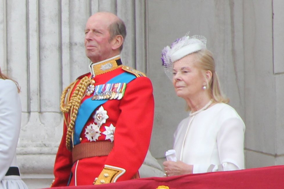 Princ Edward, vévoda z Kentu, s manželkou na balkoně Buckinghamského paláce (15. 6. 2023)