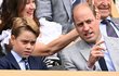 Princ George se svým otcem na finále Wimbledonu.