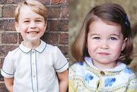 Rozdíly mezi oficiálními fotkami George a Charlotte: Na princezně se šetří