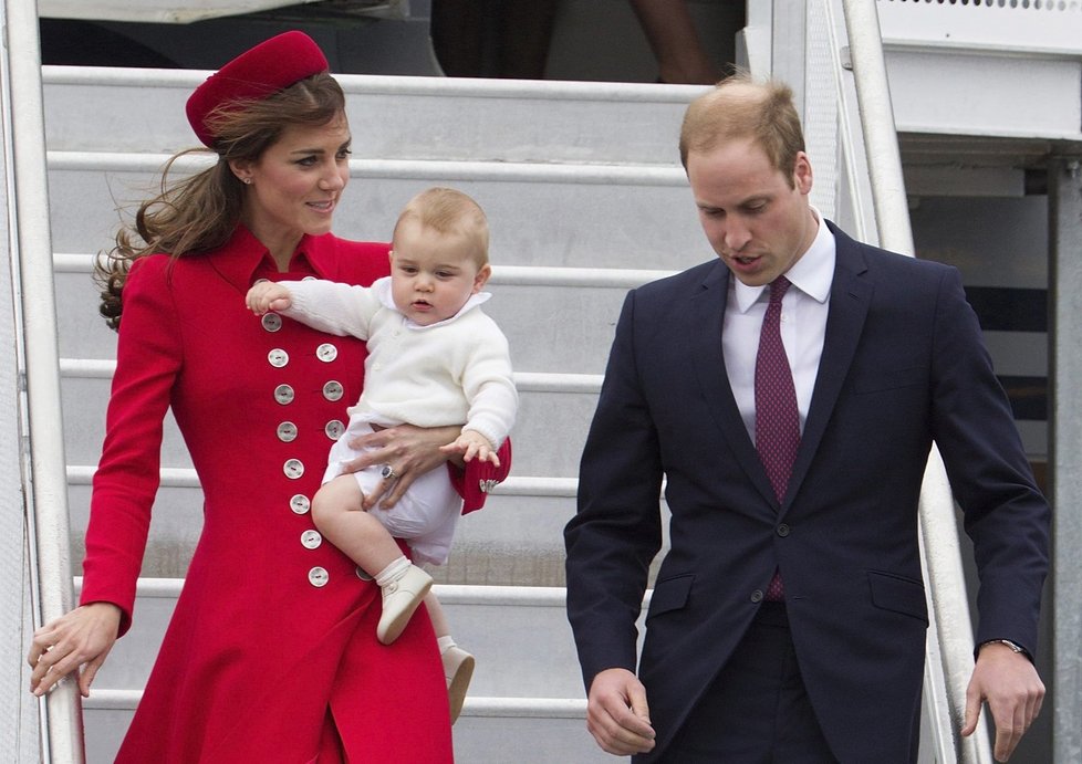 Princ George se svými rodiči na první oficiální cestě do Austrálie a na Nový Zéland.