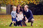 Princ William s manželkou Kate a dětmi přejí krásné Vánoce.