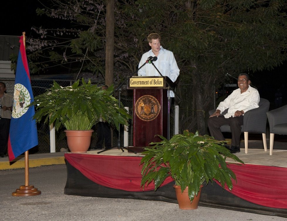 Harry na Belize v roce 2012