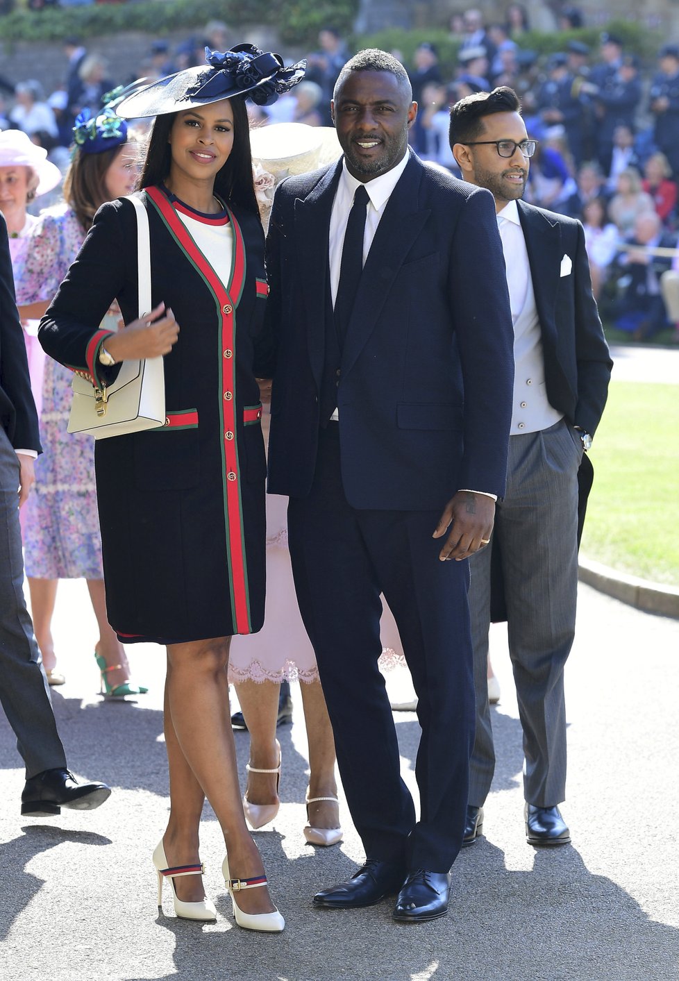 Herec Idris Elba přijel na hrad Windsor.