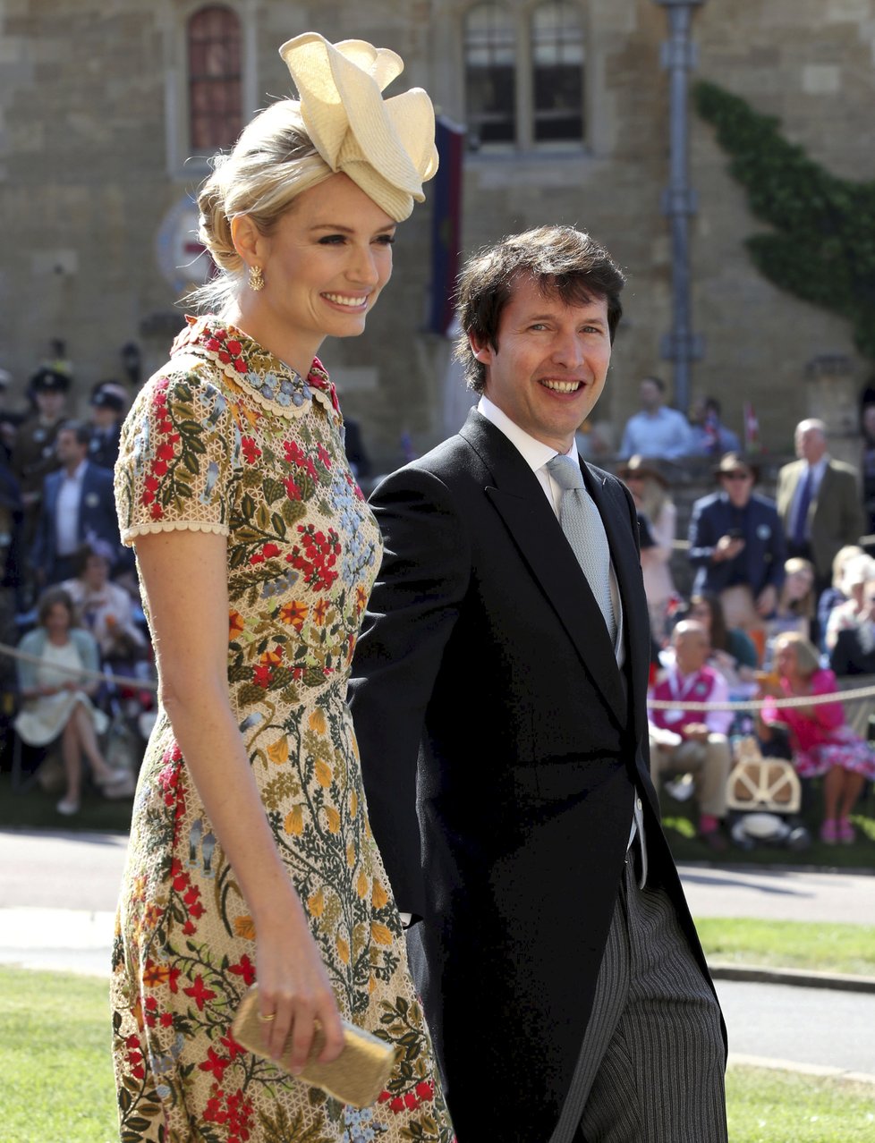 James Blunt přijel na hrad Windsor.