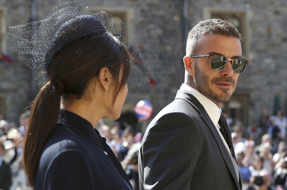 David Beckham s manželkou Victorii na hradu Windsor.