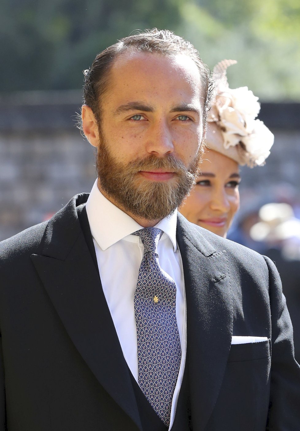 James Middleton přijel na hrad Windsor.