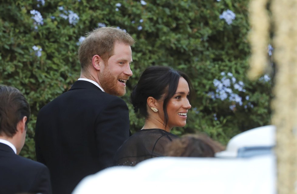 Princ Harry a Meghan Markle na svatbě Mishy Nonoo