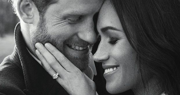 Princ Harry a Meghan Markle: Zveřejnili společné vánoční fotky!