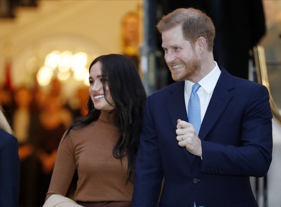 Princ Harry a Meghan královně o ničem neřekli.