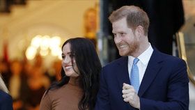 Princ Harry a Meghan královně o ničem neřekli.