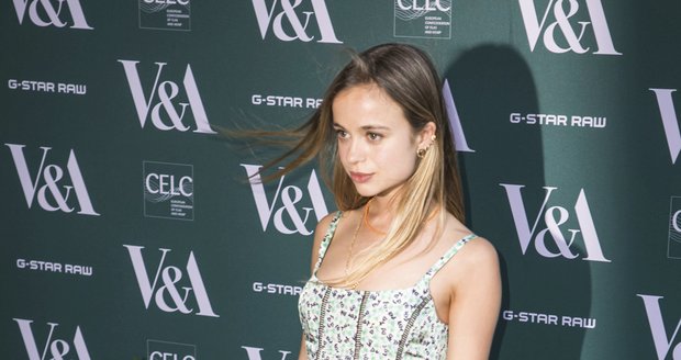 Sestřenice prince Harryho Lady Amelia Windsor