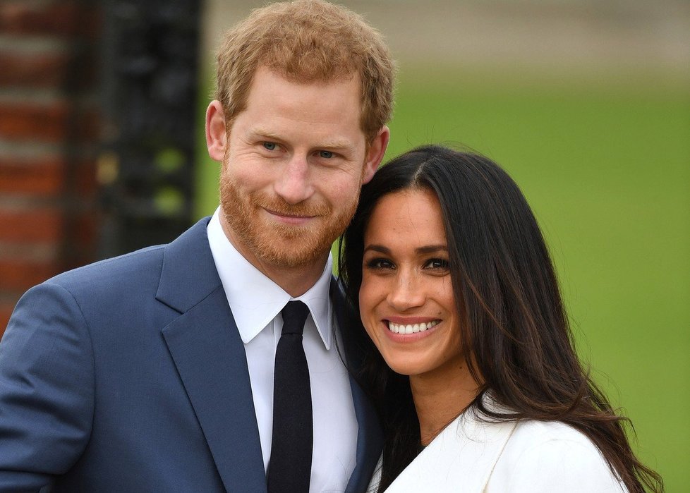 Princ Harry a Meghan Markle se zasnoubili